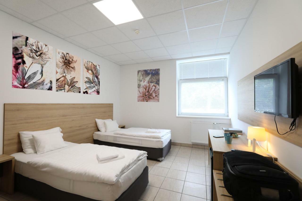 Smart Rooms Székesfehérvár Eksteriør bilde